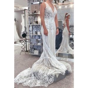 NWT Lillian West Wedding Dress 66076